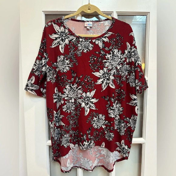 LuLaRoe Irma Red Black Floral Oversized High Low Tunic Top Size Small S - Med - Picture 1 of 9